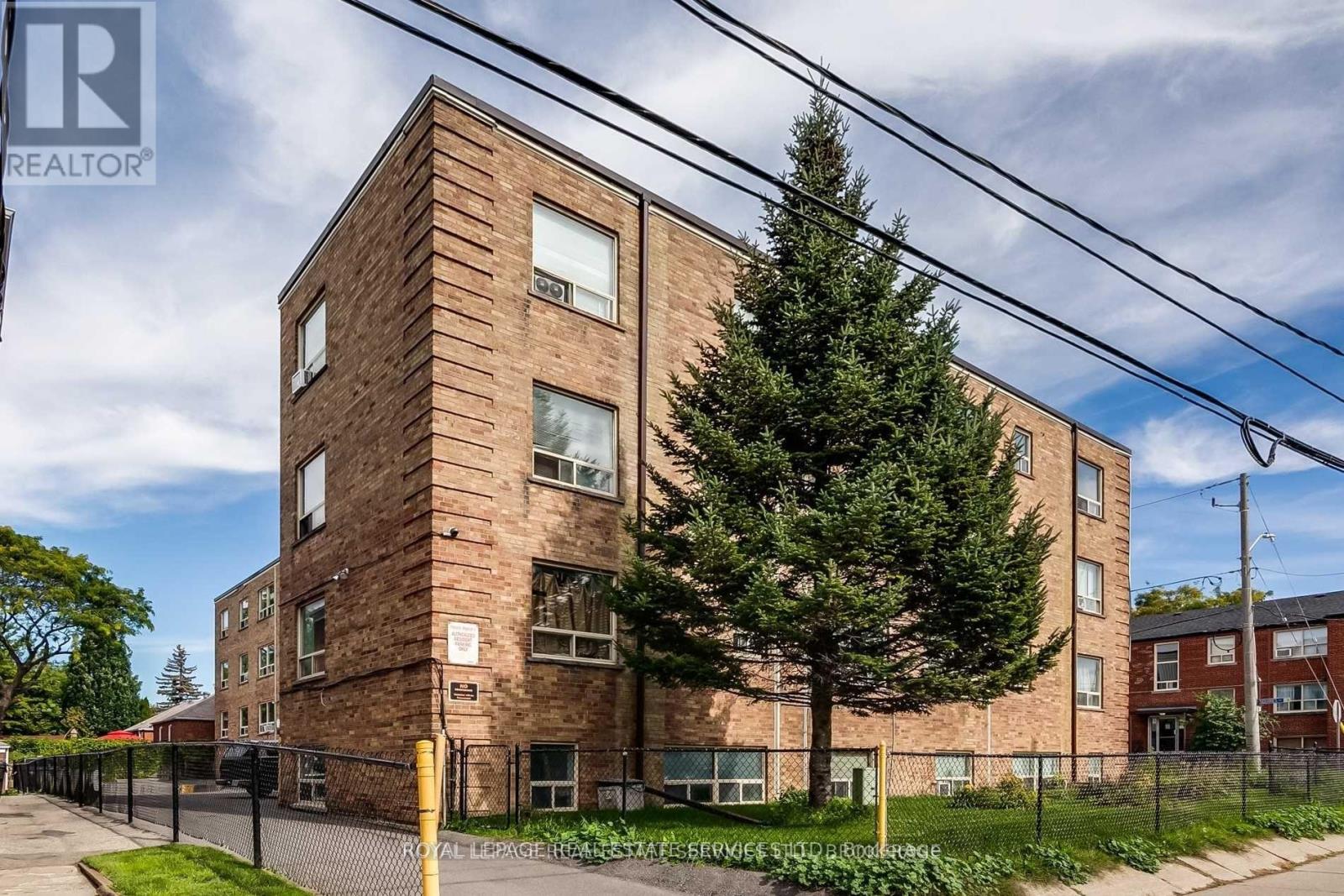 308 - 2908 St Clair Avenue E, Toronto (O'connor-Parkview), Ontario  M4B 1N7 - Photo 4 - E13521958