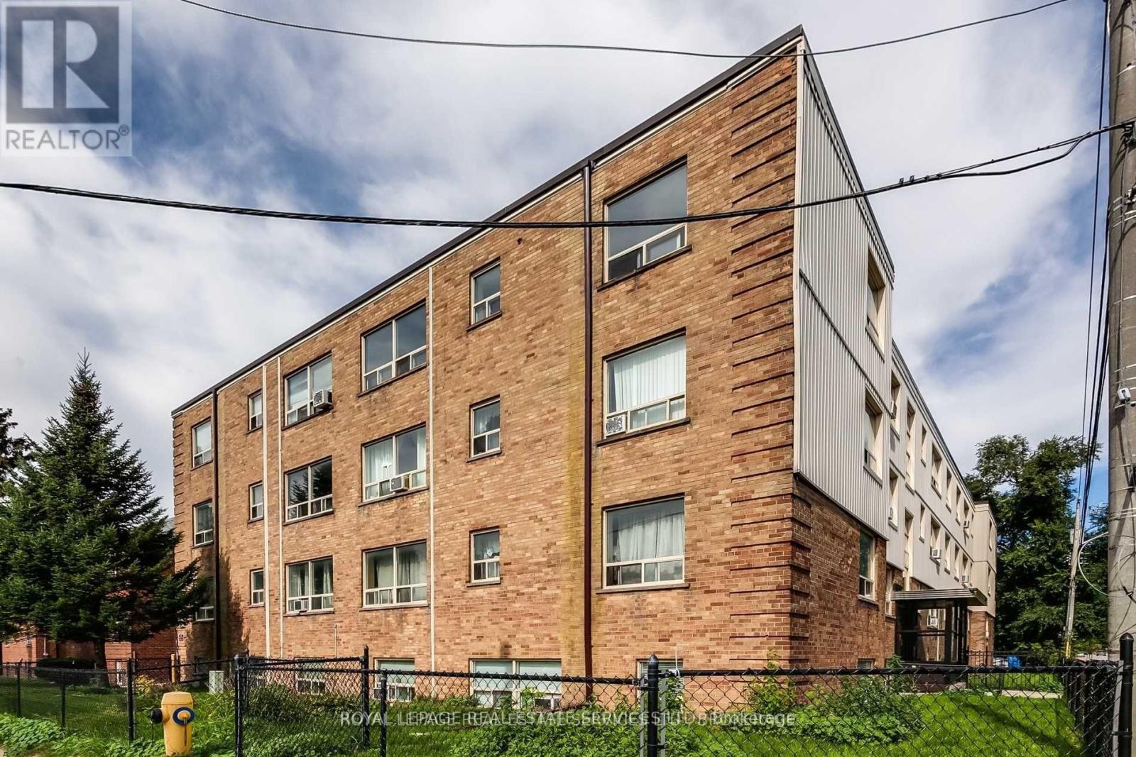 308 - 2908 St Clair Avenue E, Toronto (O'connor-Parkview), Ontario  M4B 1N7 - Photo 5 - E13521958