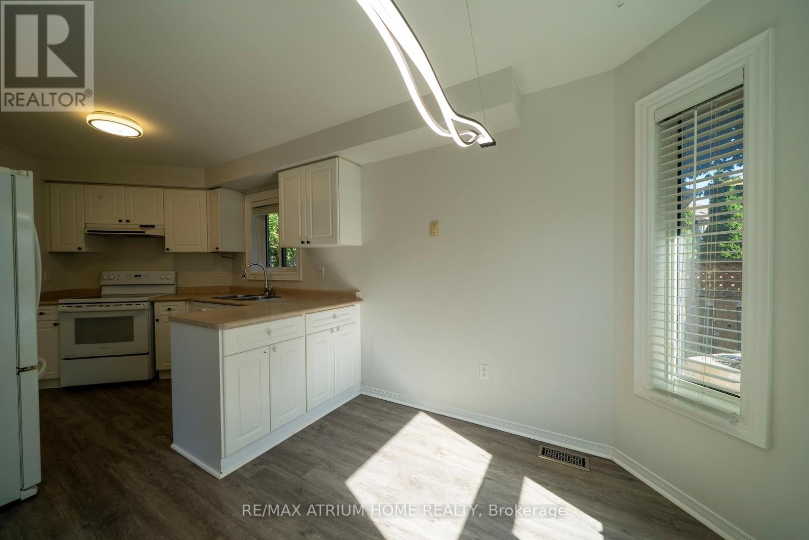 179 Elena Crescent, Vaughan, Ontario  L5A 2K2 - Photo 6 - N13521964