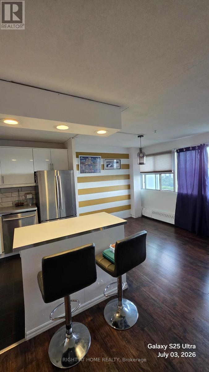 1708 - 715 Don Mills Road, Toronto, Ontario  M3C 1S5 - Photo 4 - C13417788
