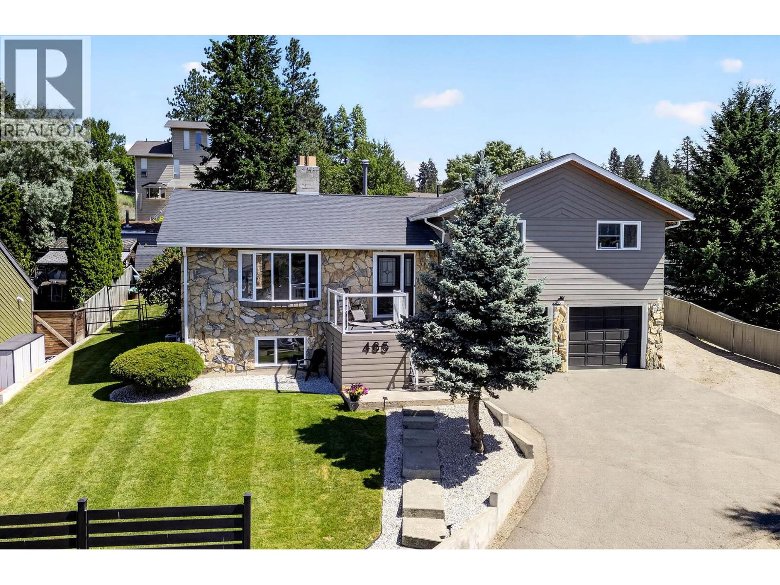 485 Gleneagles Drive
