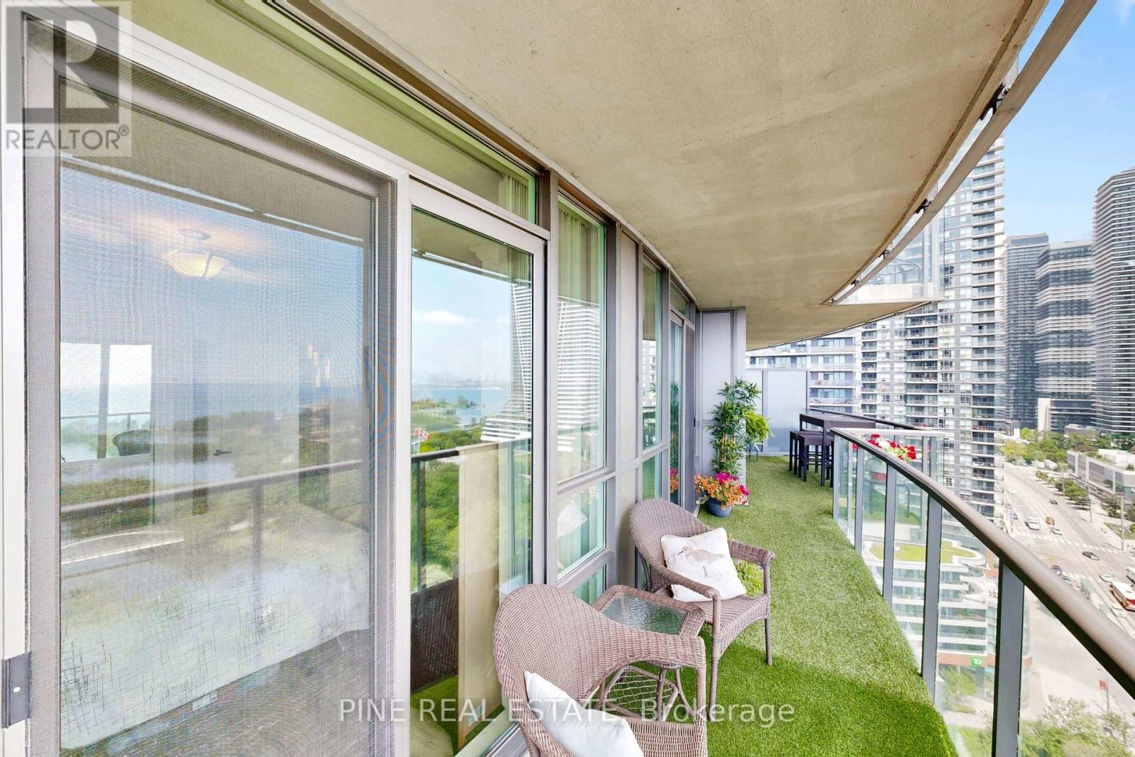 1807 - 2230 Lake Shore Boulevard W, Toronto, Ontario  M8V 0B2 - Photo 32 - W13521934