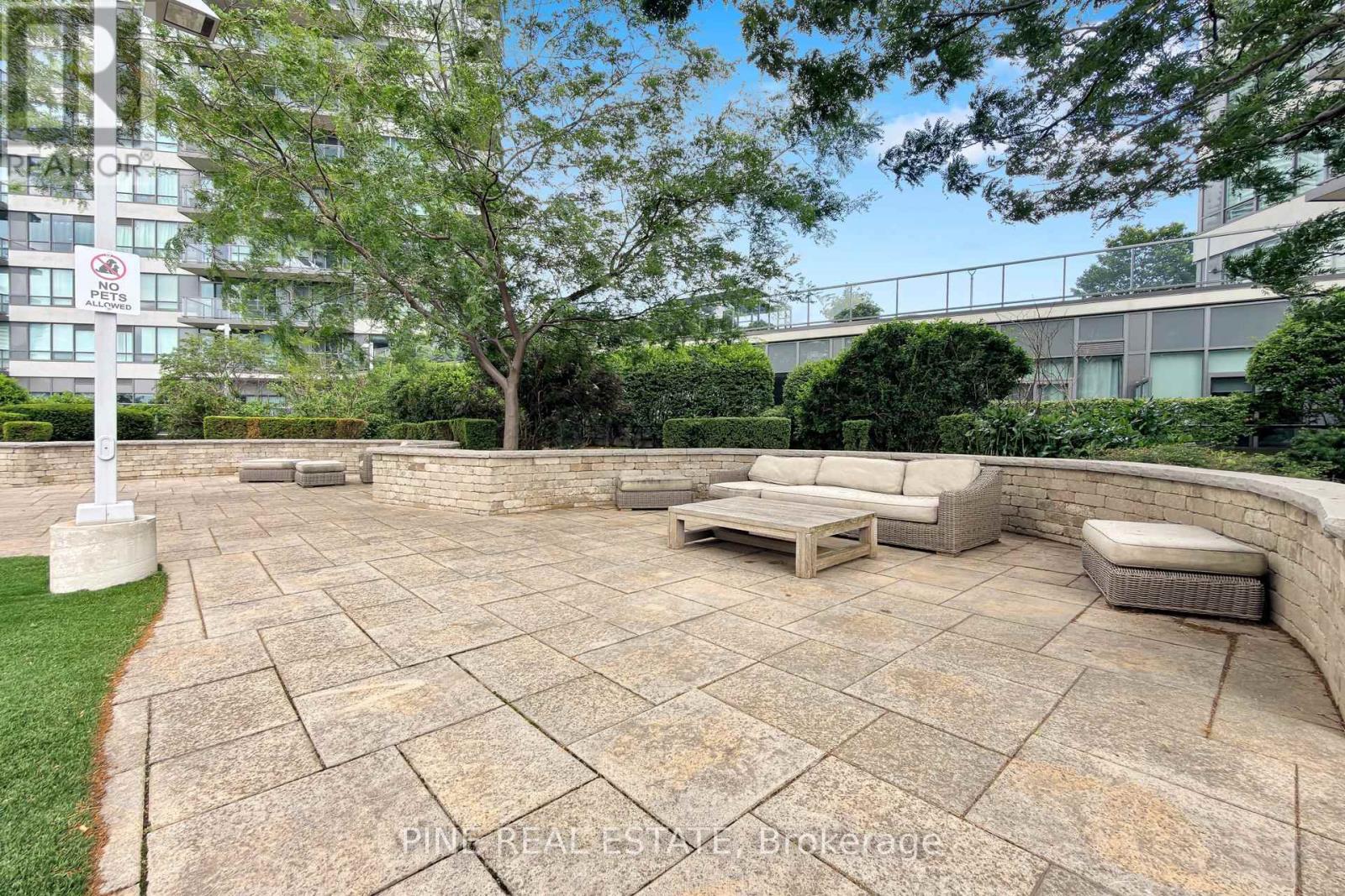 1807 - 2230 Lake Shore Boulevard W, Toronto, Ontario  M8V 0B2 - Photo 47 - W13521934
