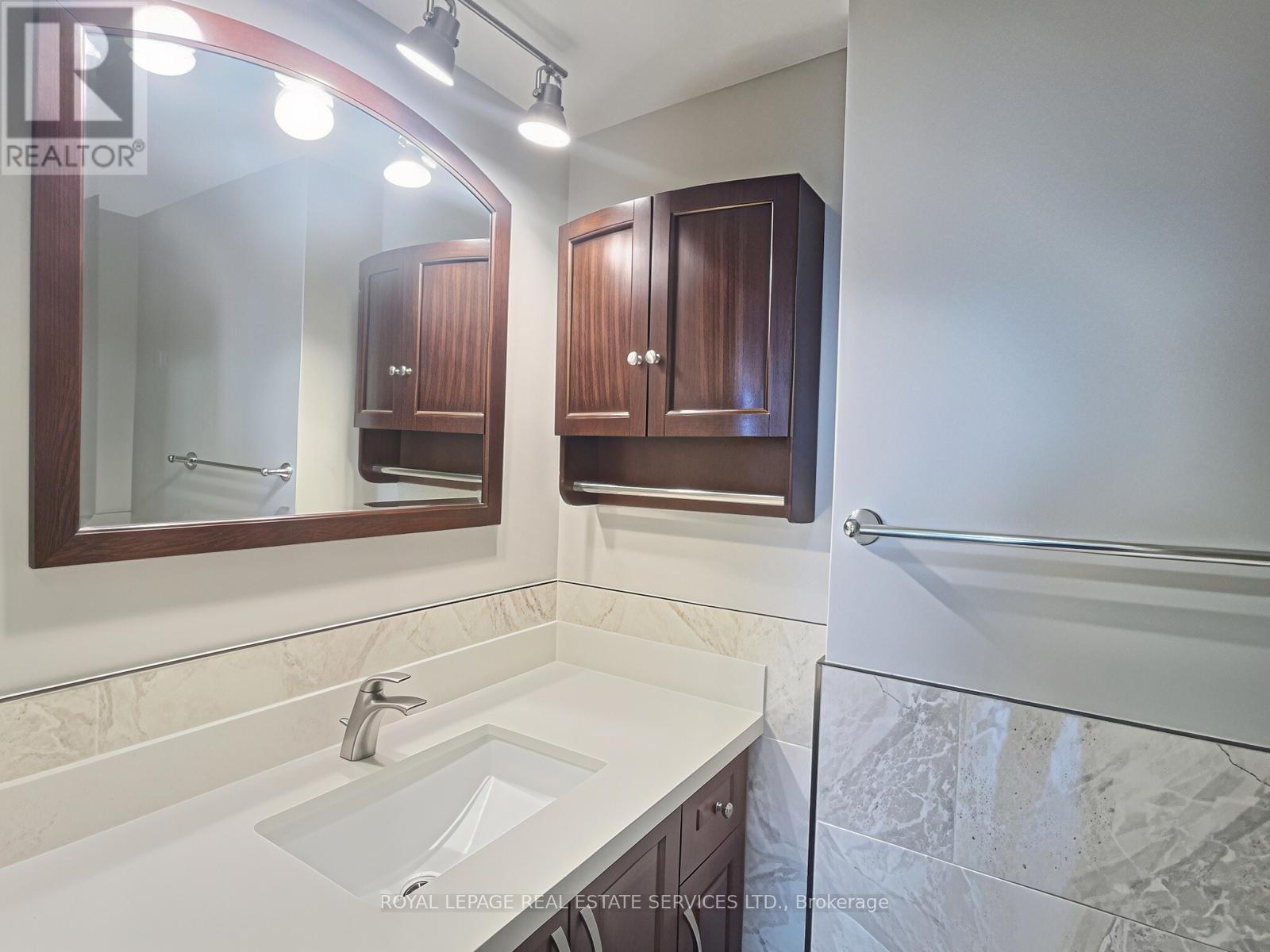 806 - 362 The East Mall Street, Toronto, Ontario  M9B 6C4 - Photo 12 - W13521940