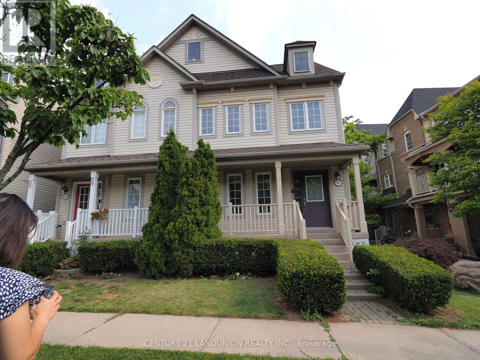 117 GATWICK DRIVE, Oakville, Ontario