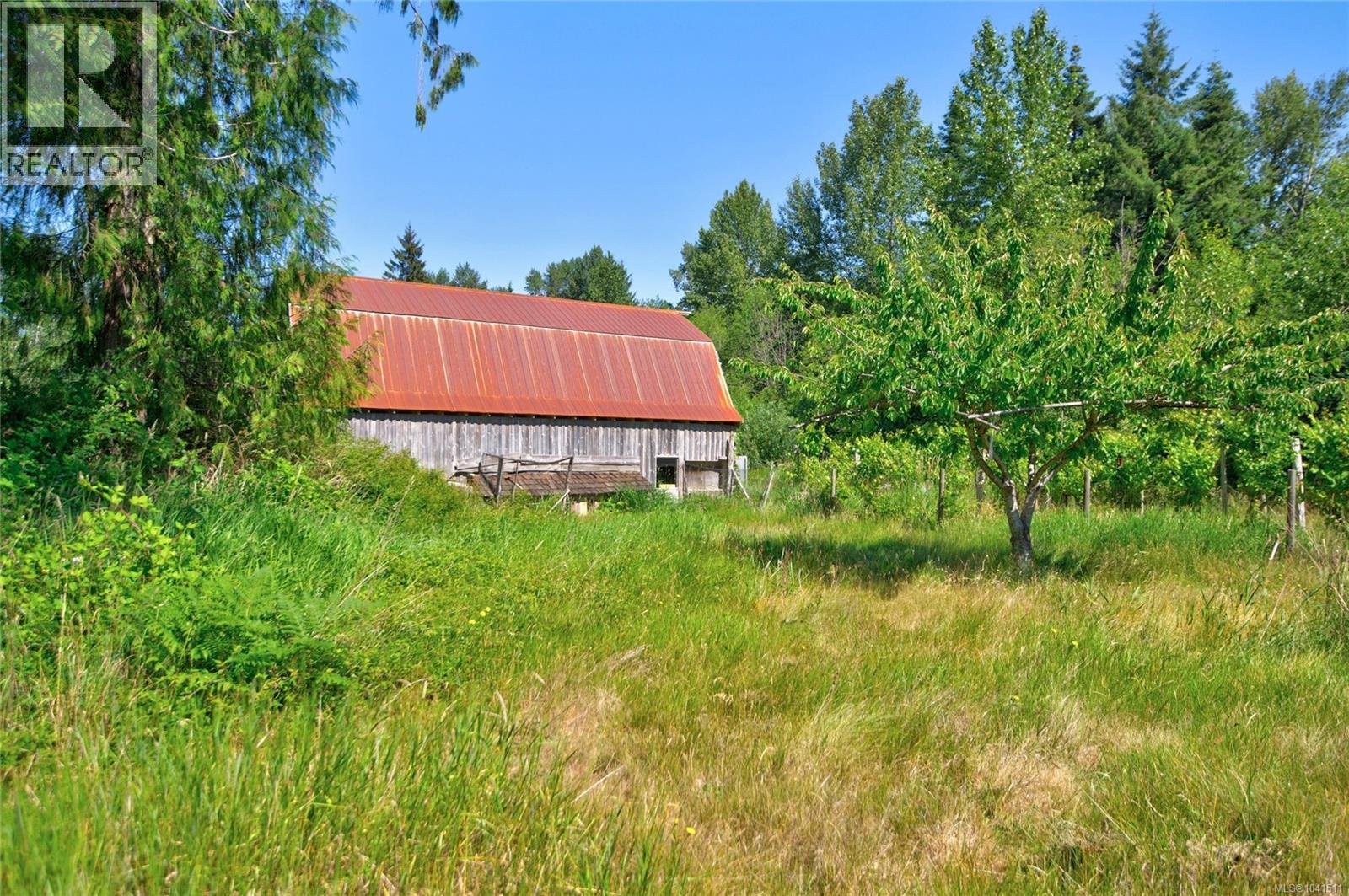 2115 Cumberland Rd, Courtenay, British Columbia  V9N 2G1 - Photo 24 - 1041511