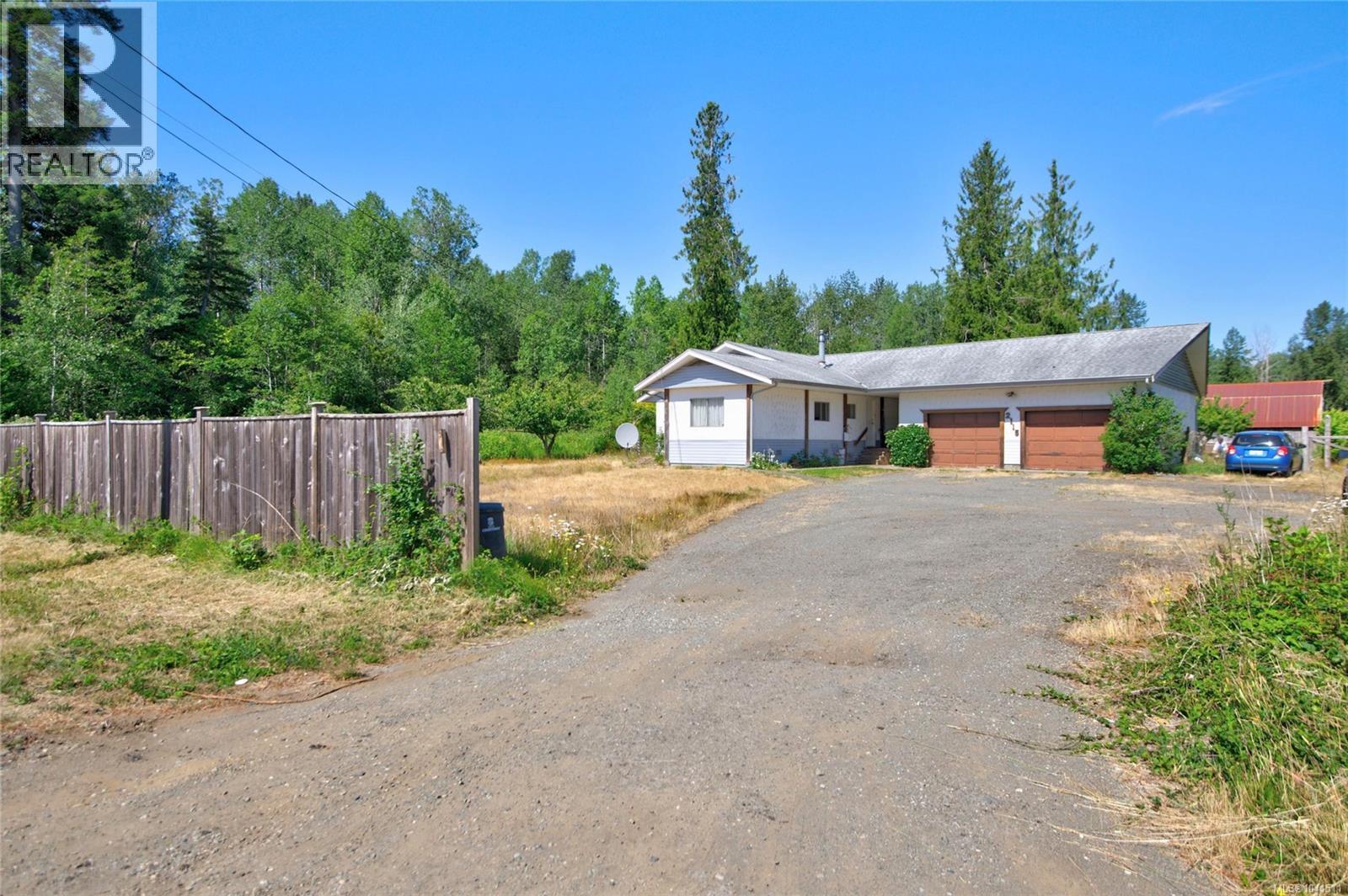 2115 Cumberland Rd, Courtenay, British Columbia  V9N 2G1 - Photo 3 - 1041511