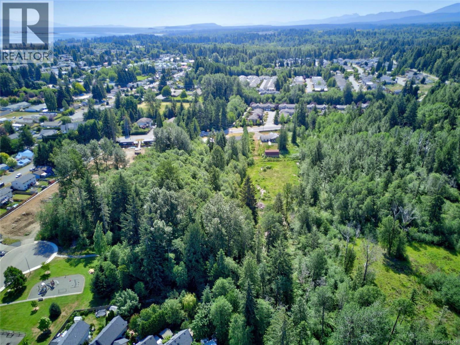2115 Cumberland Rd, Courtenay, British Columbia  V9N 2G1 - Photo 36 - 1041511