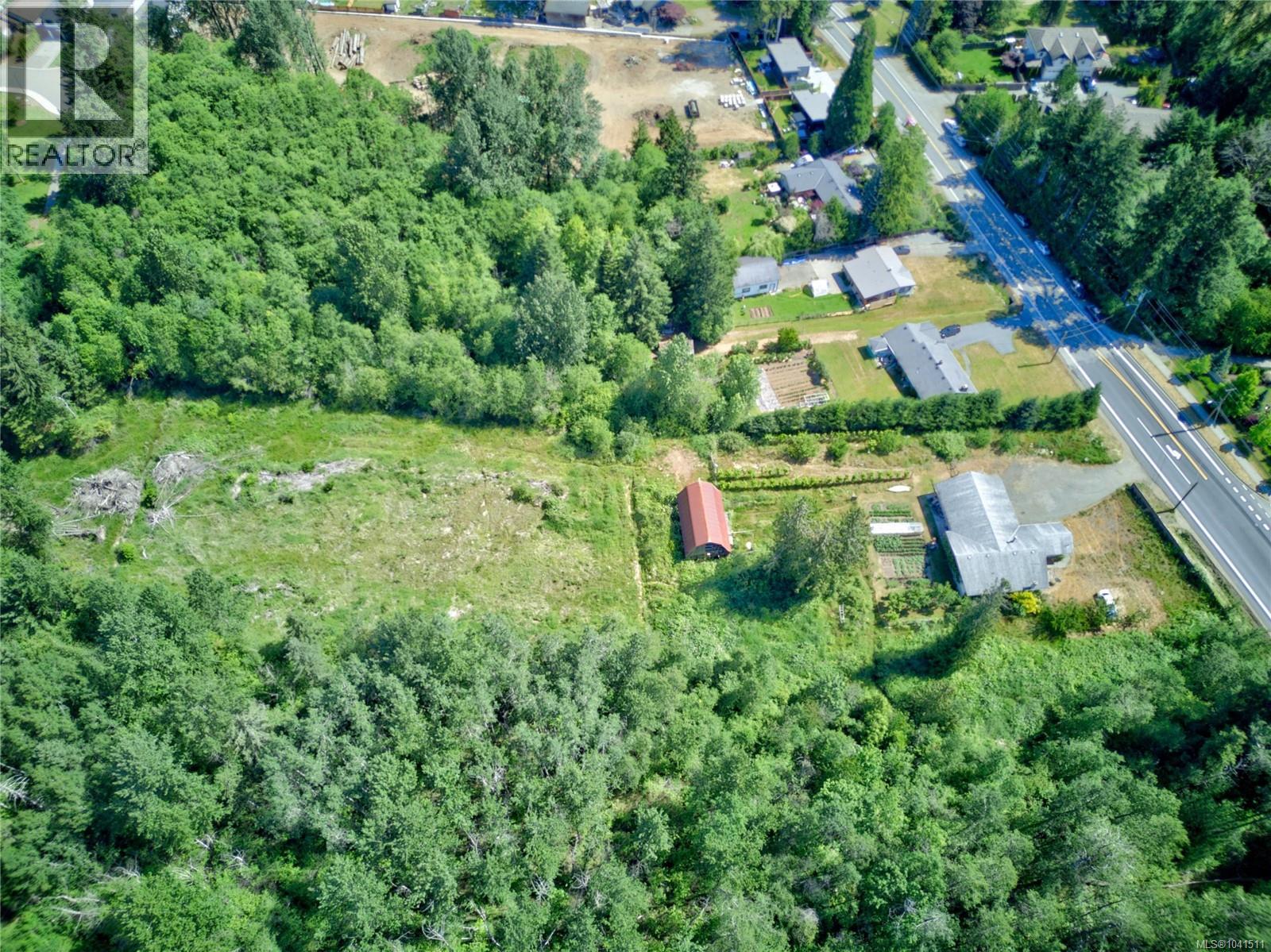2115 Cumberland Rd, Courtenay, British Columbia  V9N 2G1 - Photo 38 - 1041511