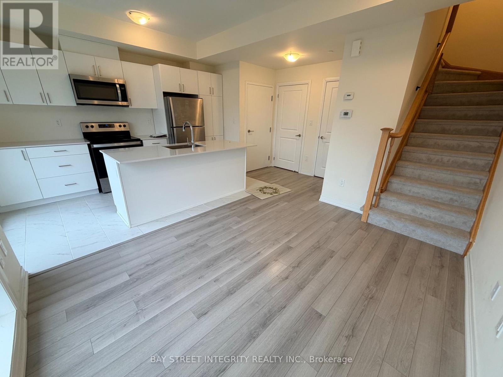 16 - 30 LIBEN WAY, Toronto, Ontario
