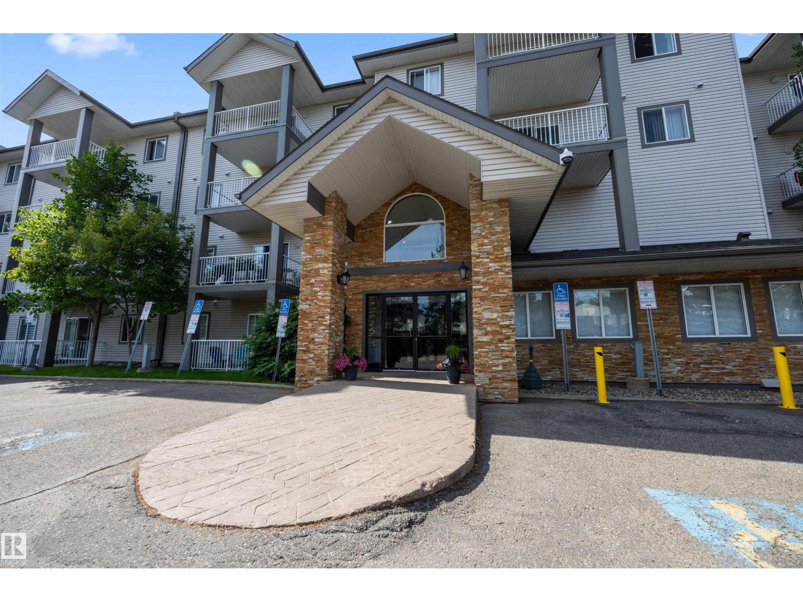 3425 19 St NW NW, Edmonton, Alberta  T6T 2B5 - Photo 1 - E4497078
