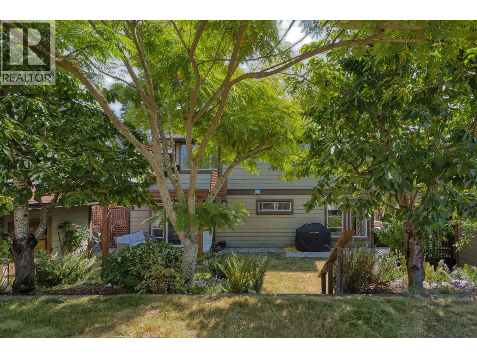 5631 Page Road, Sechelt, British Columbia  V7Z 0N7 - Photo 33 - R3142714