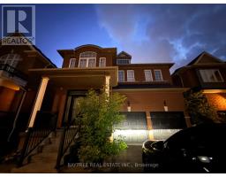 162 BATHURST GLEN DRIVE, Vaughan, Ontario