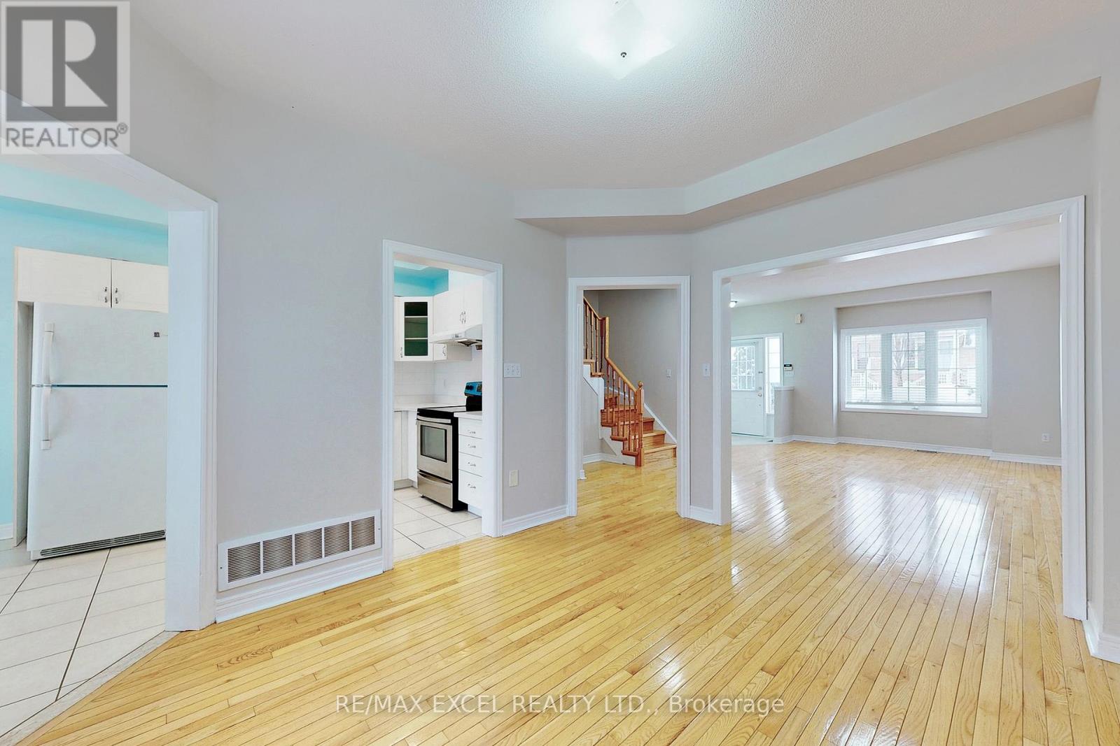 24 John Gary Drive, Markham, Ontario  L3E 5E7 - Photo 10 - N13522046