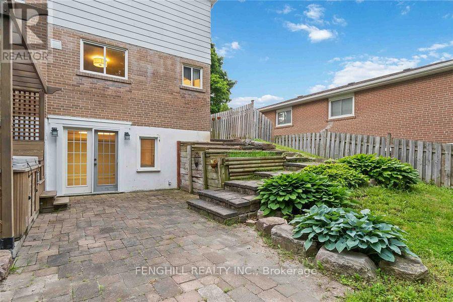 786 Botany Hill Crescent, Newmarket, Ontario  L3Y 3A8 - Photo 7 - N13522060