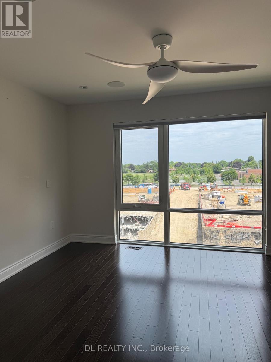 44 Pony Farm Drive, Toronto, Ontario M9R 0B3 - Photo 11 - W13074516