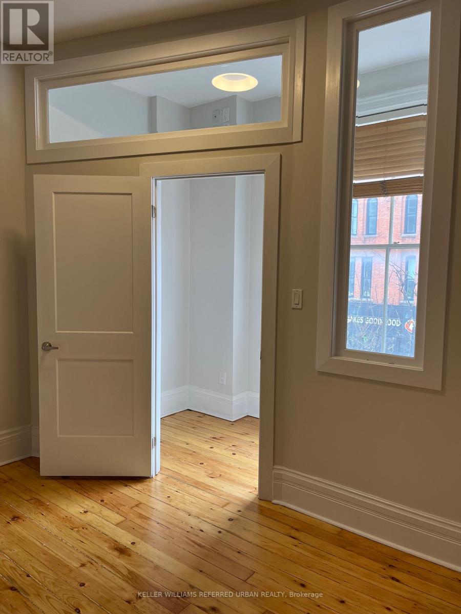 2854 Dundas Street W, Toronto, Ontario  M6P 1Y7 - Photo 4 - W13522036