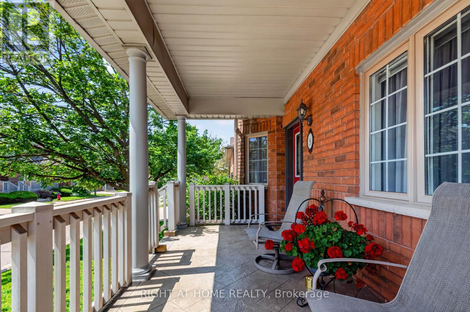 5 Orchard Park Gate, Brampton, Ontario  L6R 1W5 - Photo 3 - W13522004