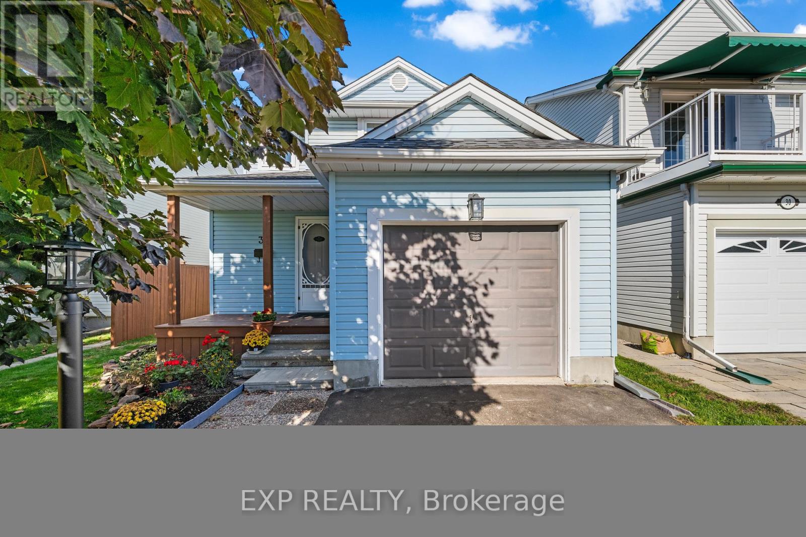 32 PEACOCK CRESCENT