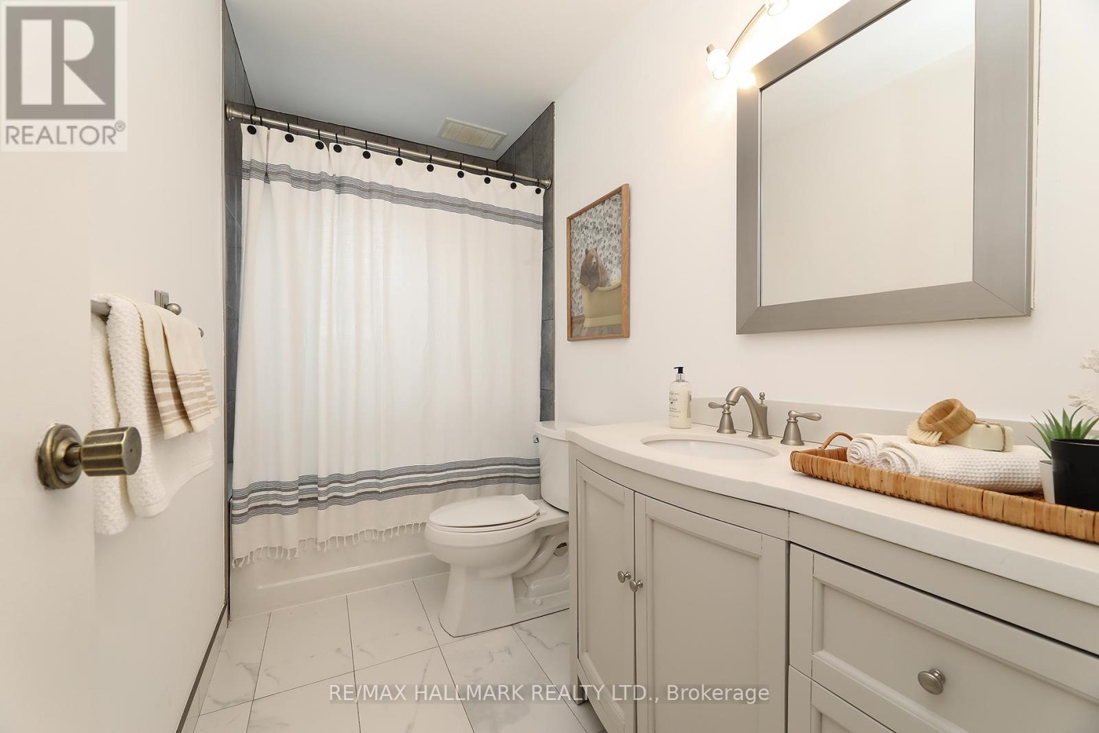 259 Wolverleigh Boulevard, Toronto, Ontario  M4C 1S3 - Photo 17 - E13522074