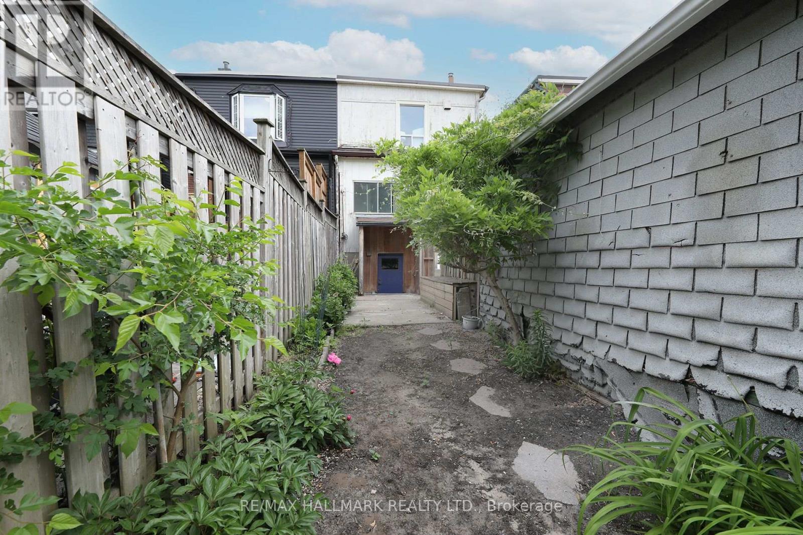 259 Wolverleigh Boulevard, Toronto, Ontario  M4C 1S3 - Photo 34 - E13522074