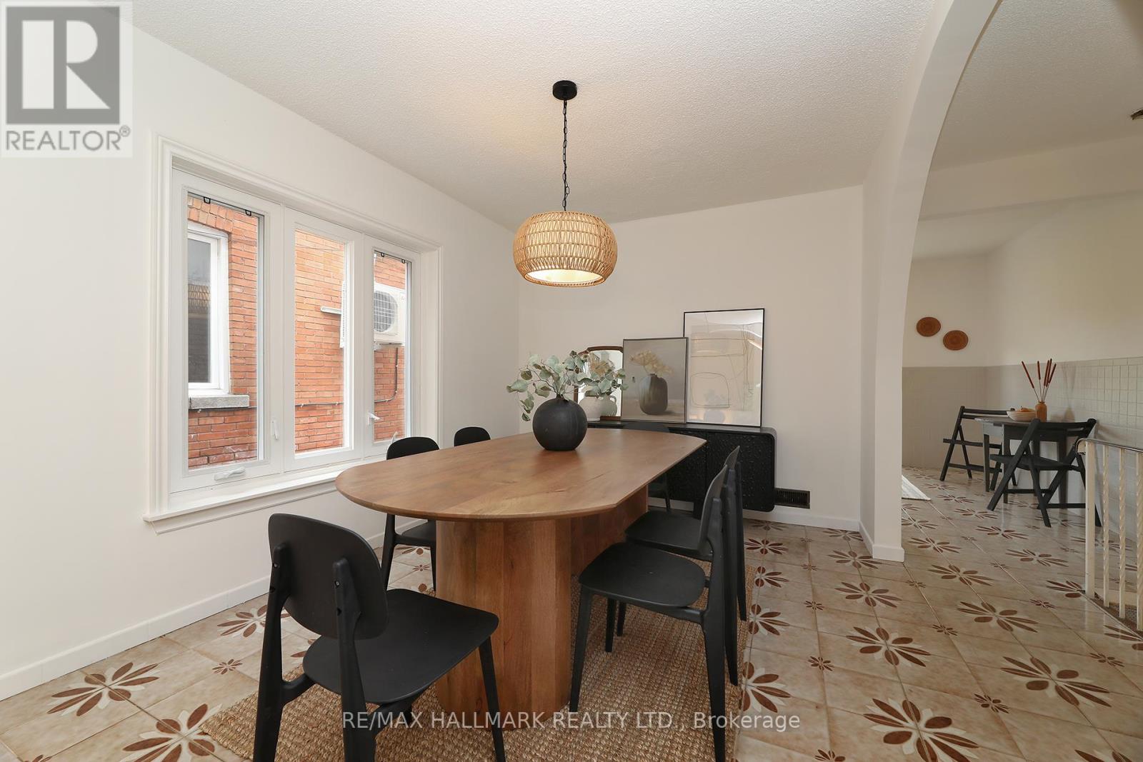 259 Wolverleigh Boulevard, Toronto, Ontario  M4C 1S3 - Photo 9 - E13522074