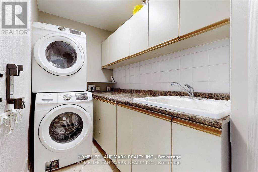 3452 Cherrington Crescent, Mississauga, Ontario  L5L 5B7 - Photo 14 - W13522096
