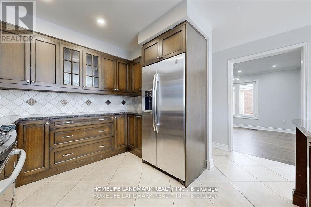3452 Cherrington Crescent, Mississauga, Ontario  L5L 5B7 - Photo 3 - W13522096