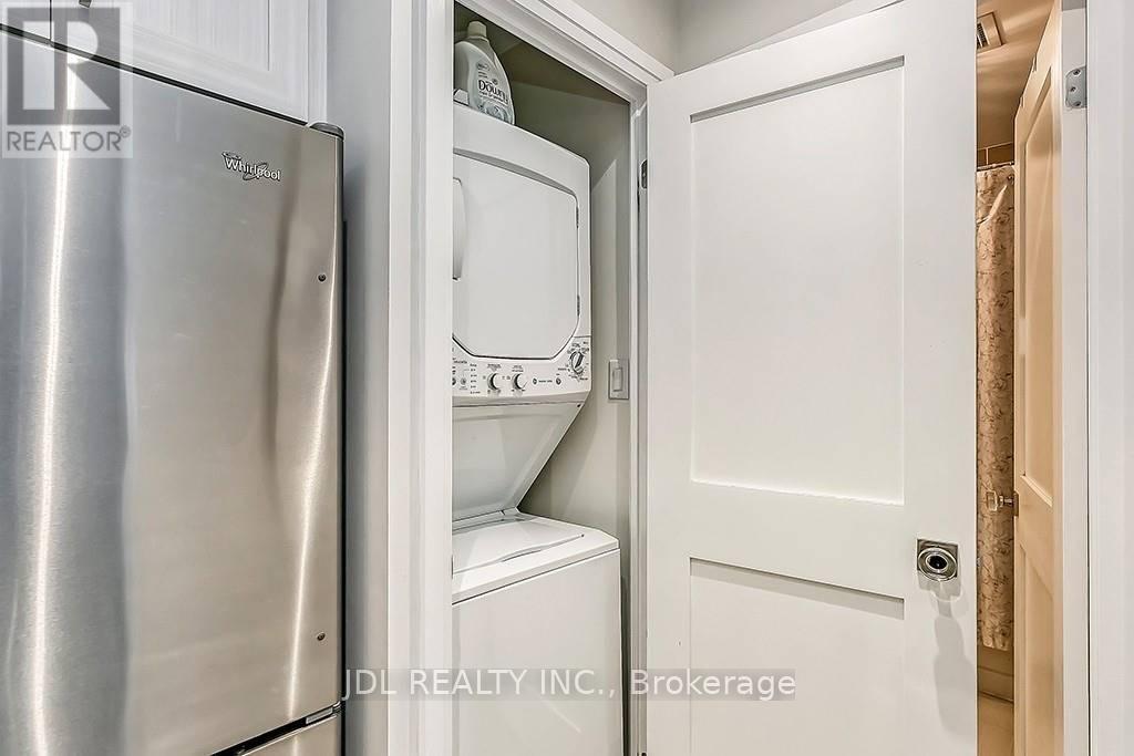 104 - 73 Washington Avenue, Oakville (Co Central), Ontario  L6K 1W5 - Photo 12 - W13522102