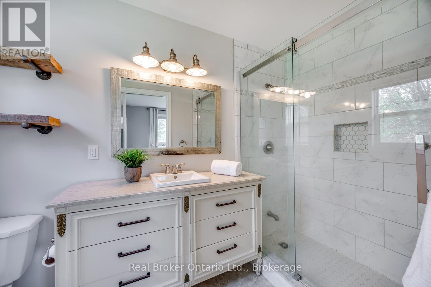 2532 Holt Road, Clarington, Ontario  L1C 6G6 - Photo 23 - E13490512