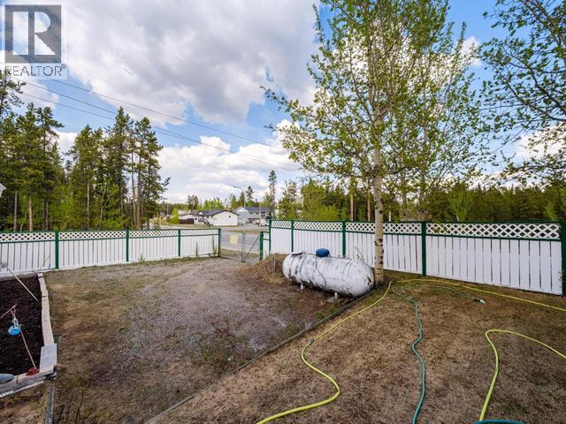 1201 Hickory Street, Whitehorse, Yukon Y1A 4M4 - Photo 33 - 17255