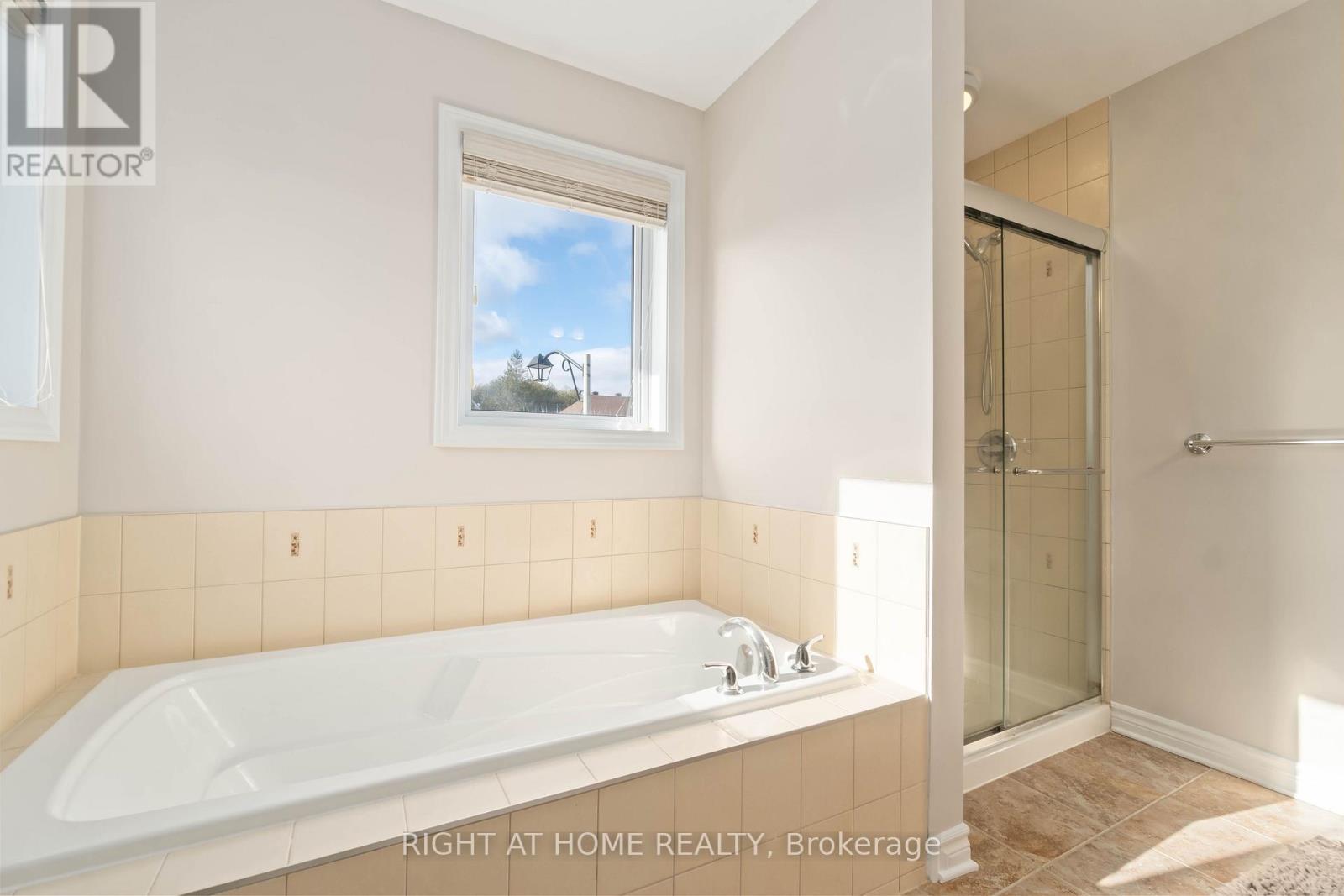 135 Piazza Circle, Ottawa, Ontario  K2J 5S2 - Photo 18 - X13522156