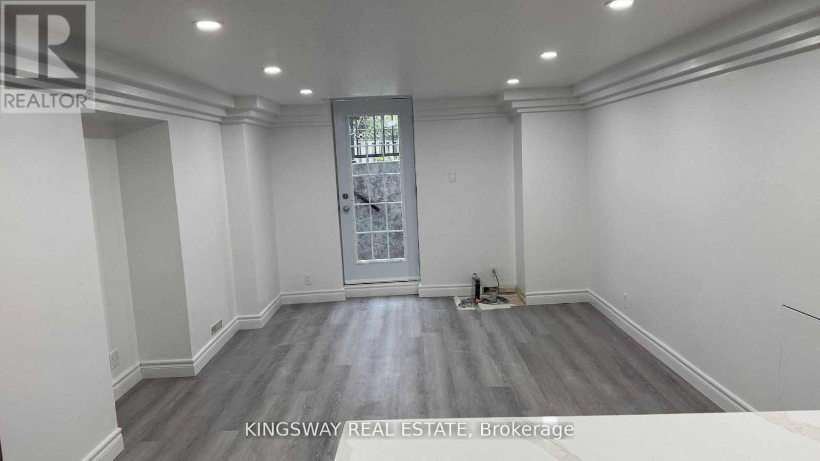 (LOWER) - 49 RIVERGLEN DRIVE, Georgina, Ontario