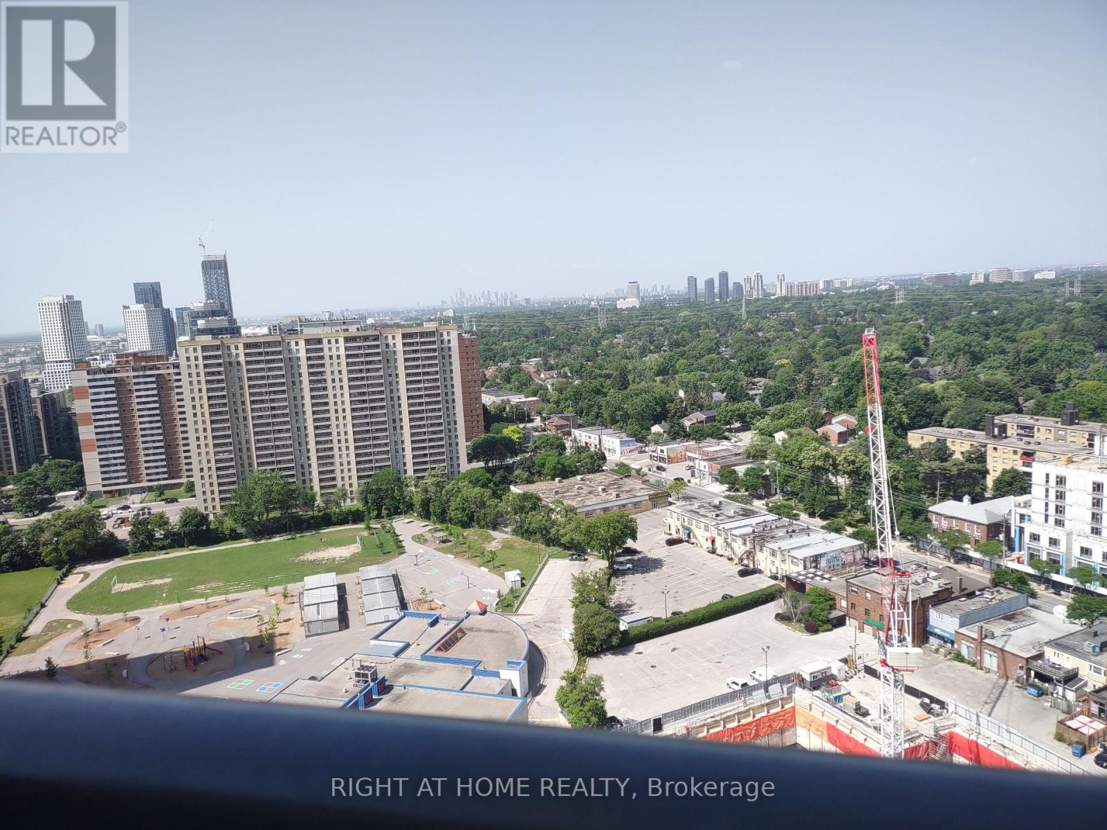 2508 - 60 Central Park Road Way, Toronto, Ontario  M9A 0E6 - Photo 11 - W13522118