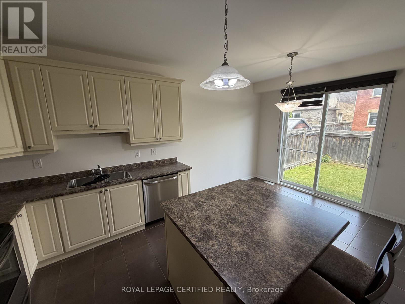 1039 Savoline Boulevard, Milton, Ontario  L9T 8P2 - Photo 12 - W13522152