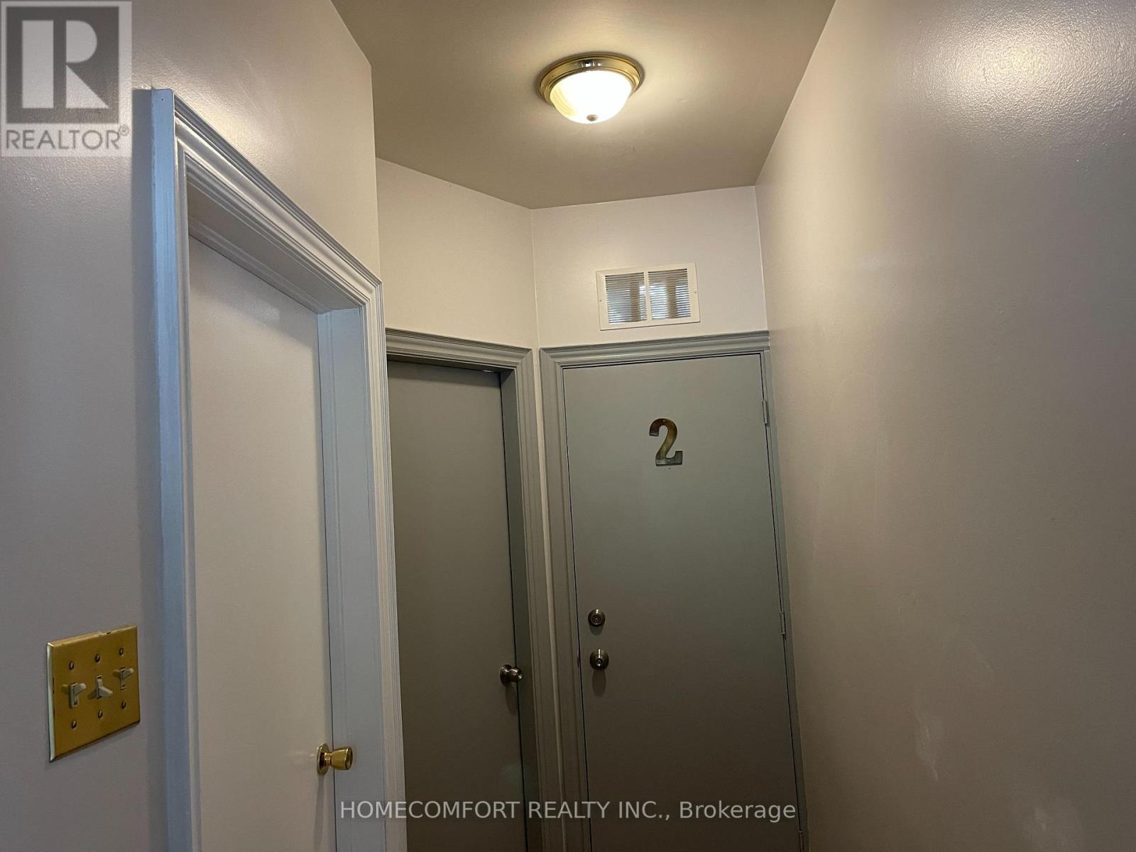 Main - 83 Hounslow Heath Road, Toronto, Ontario  M6N 1G7 - Photo 2 - W13522164