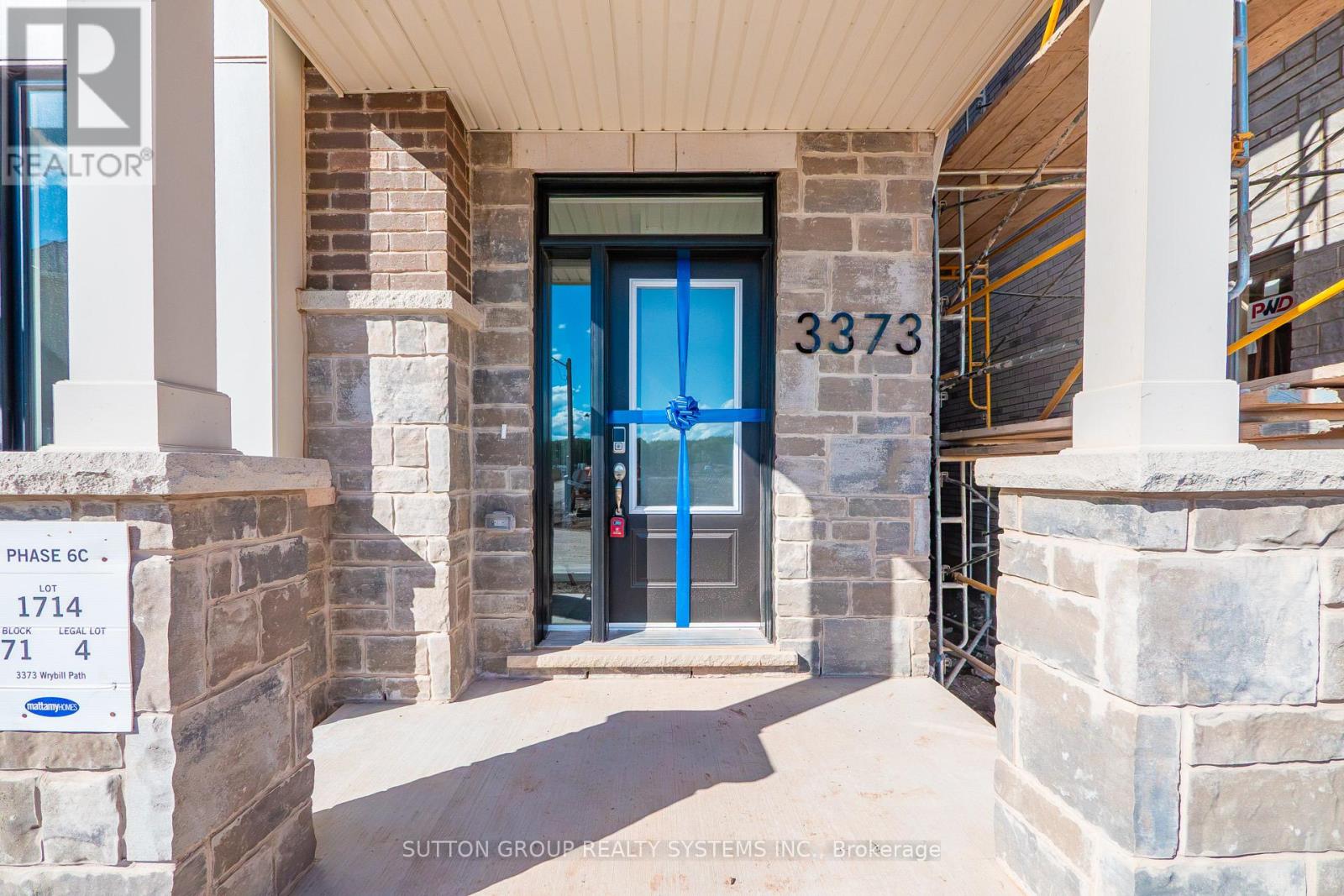 3373 Wrybill Path, Oakville, Ontario  L6H 8E3 - Photo 2 - W13522172