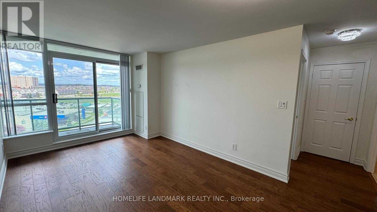 1002 - 4850 Glen Erin Drive, Mississauga, Ontario  L5M 7S1 - Photo 2 - W13522174