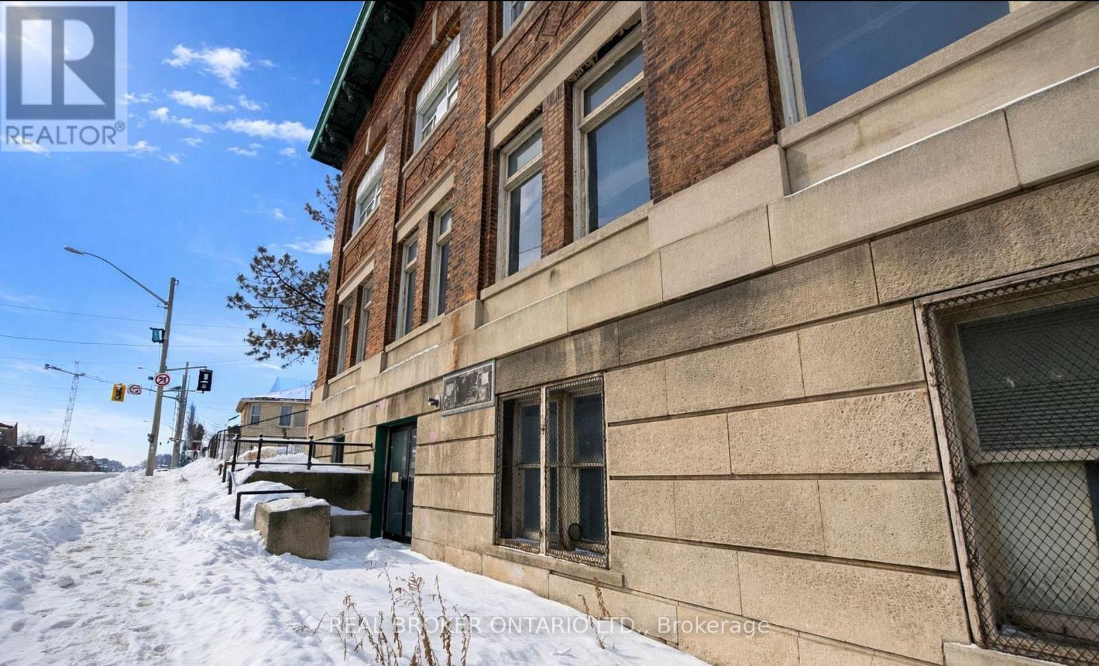 100 B - 231 Bay Street N, Hamilton, Ontario  L8R 2R1 - Photo 4 - X13522154