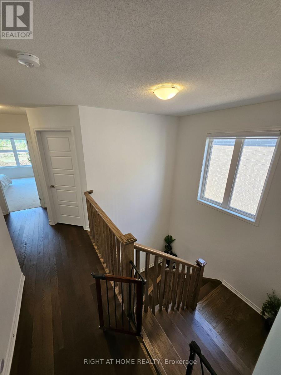 Upper - 1615 Severn Drive, Milton, Ontario  L9E 1X8 - Photo 22 - W13522222