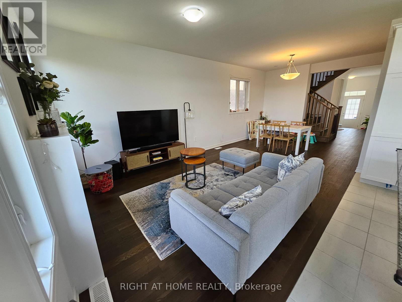 Upper - 1615 Severn Drive, Milton, Ontario  L9E 1X8 - Photo 6 - W13522222