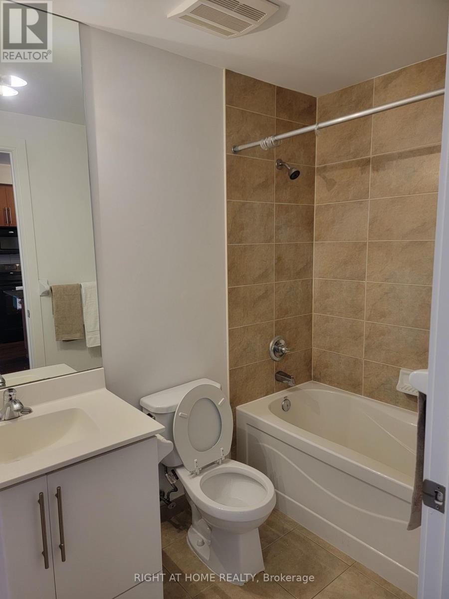 2306 - 330 Burnhamthorpe Road W, Mississauga, Ontario  L5B 0E1 - Photo 14 - W13522224