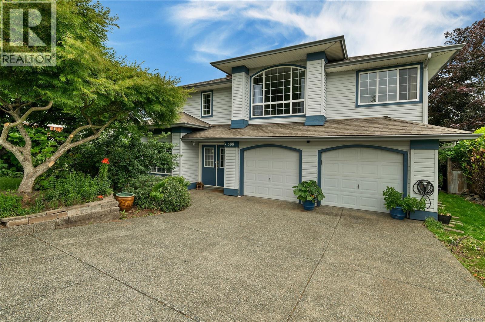 688 Hudson Rd, Campbell River