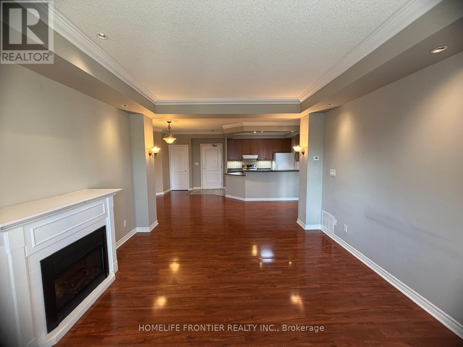 402 - 3351 Cawthra Road, Mississauga, Ontario  L5A 4N5 - Photo 4 - W13223410