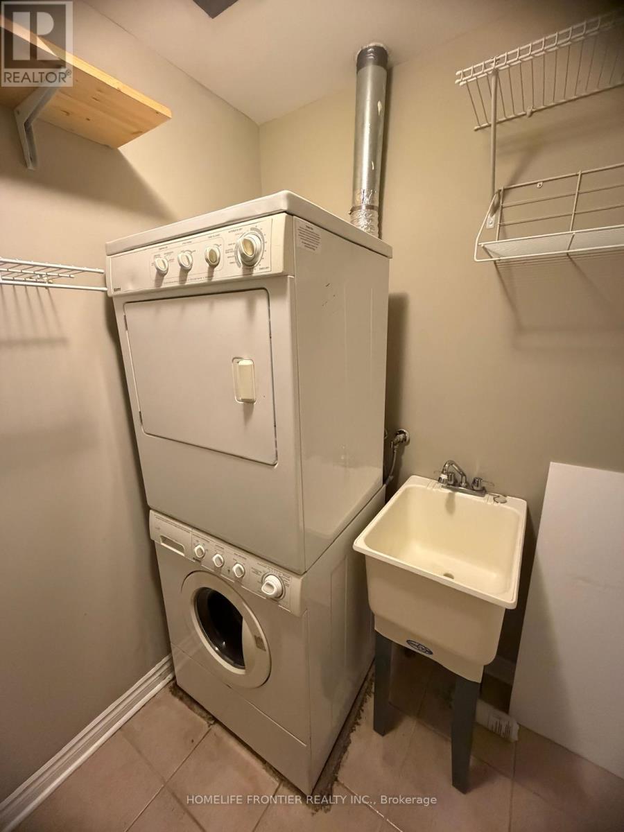 402 - 3351 Cawthra Road, Mississauga, Ontario  L5A 4N5 - Photo 11 - W13223410