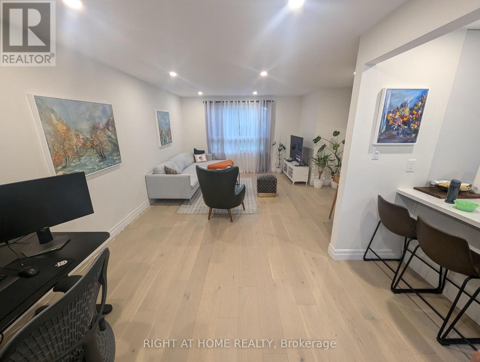 6 Broadpath Road, Toronto, Ontario  M3C 2B5 - Photo 10 - C13522226