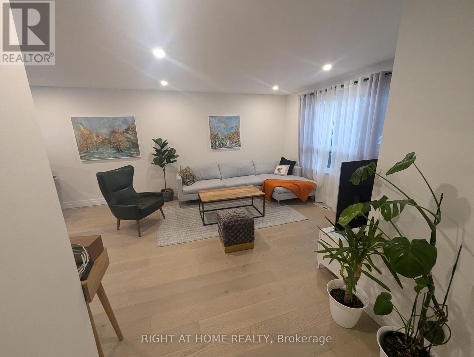 6 Broadpath Road, Toronto, Ontario  M3C 2B5 - Photo 15 - C13522226