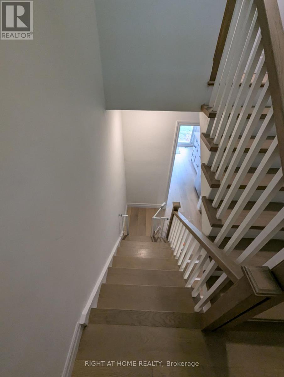 6 Broadpath Road, Toronto, Ontario  M3C 2B5 - Photo 21 - C13522226