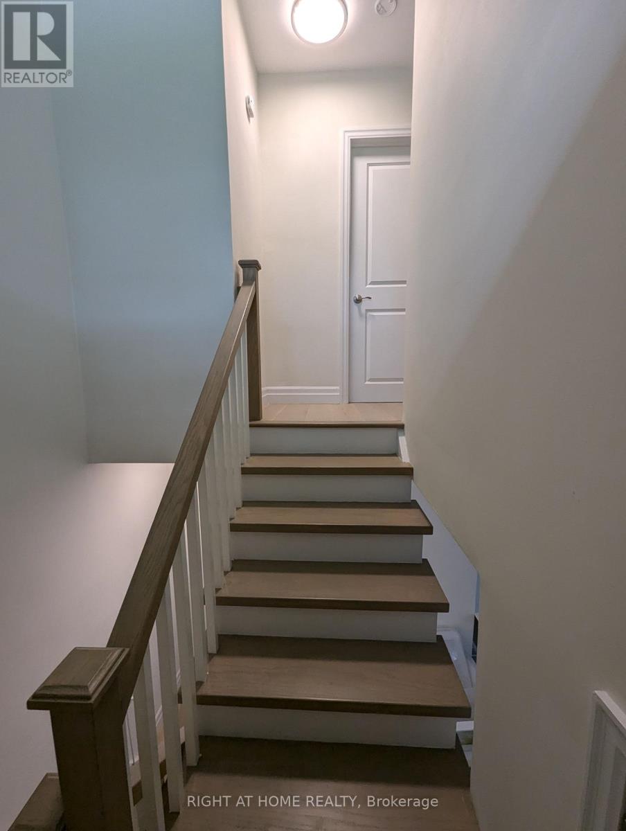 6 Broadpath Road, Toronto, Ontario  M3C 2B5 - Photo 22 - C13522226