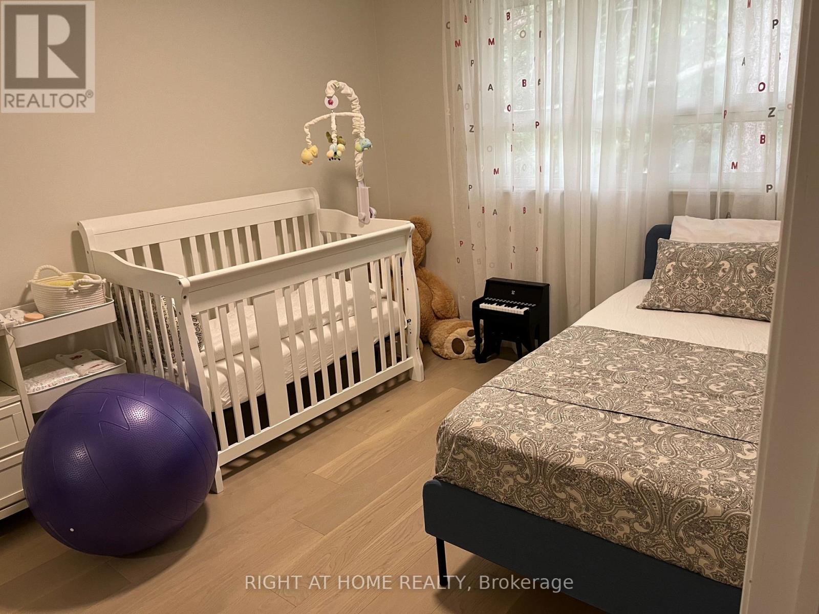 6 Broadpath Road, Toronto, Ontario  M3C 2B5 - Photo 29 - C13522226